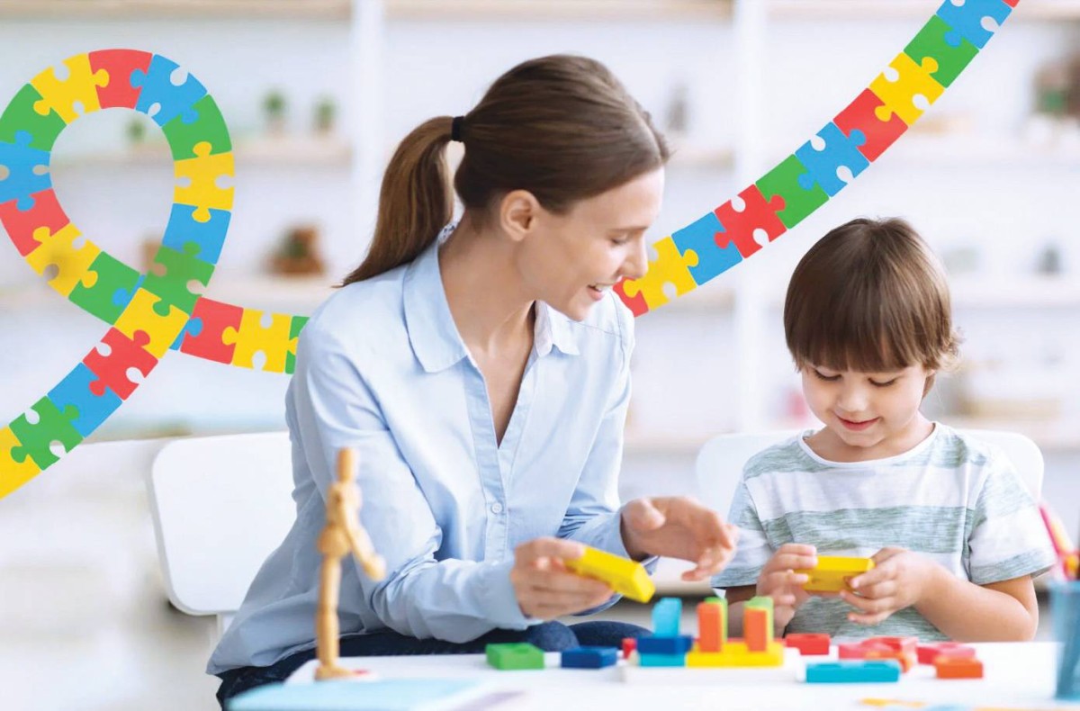 أطباء: بناء الثقة مع أطفال التوحد يدعم الاندماج المجتمعي