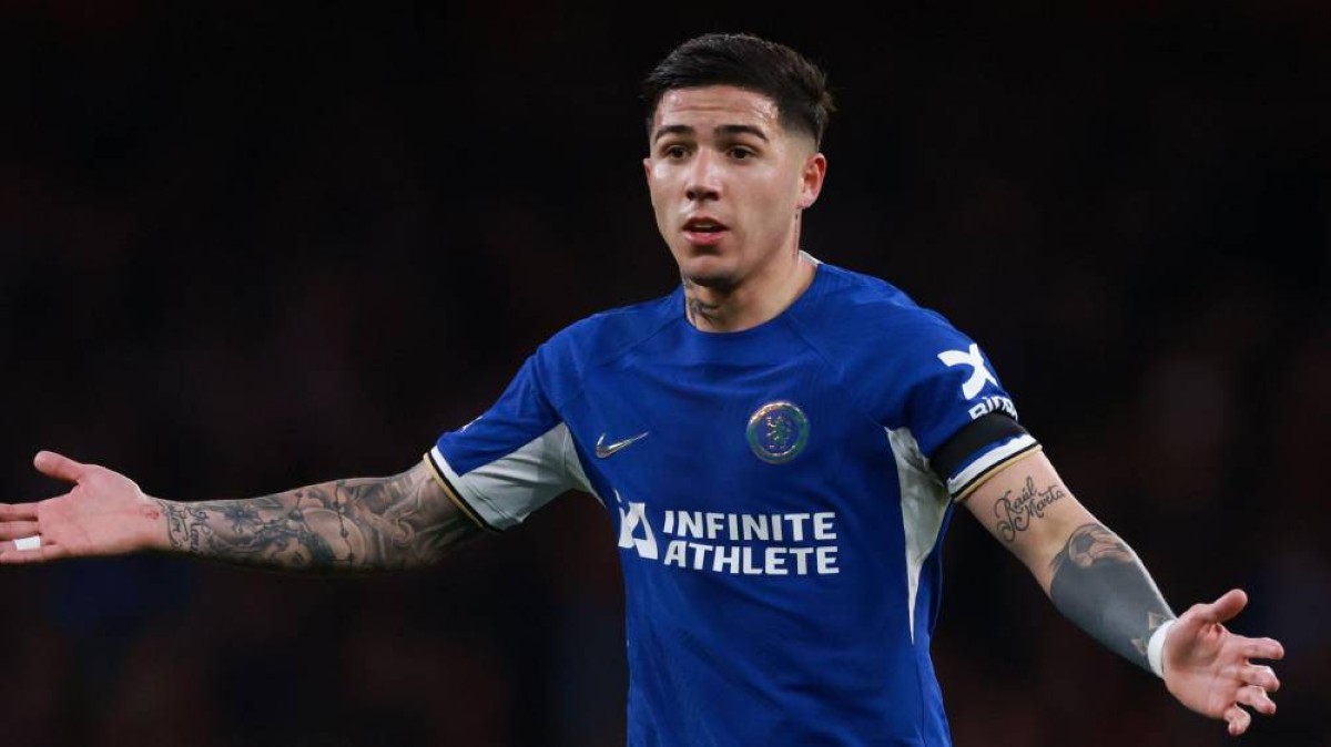 إنزو فرنانديز يدفع ثمن رغبته في الانتقال إلى ريال مدريد