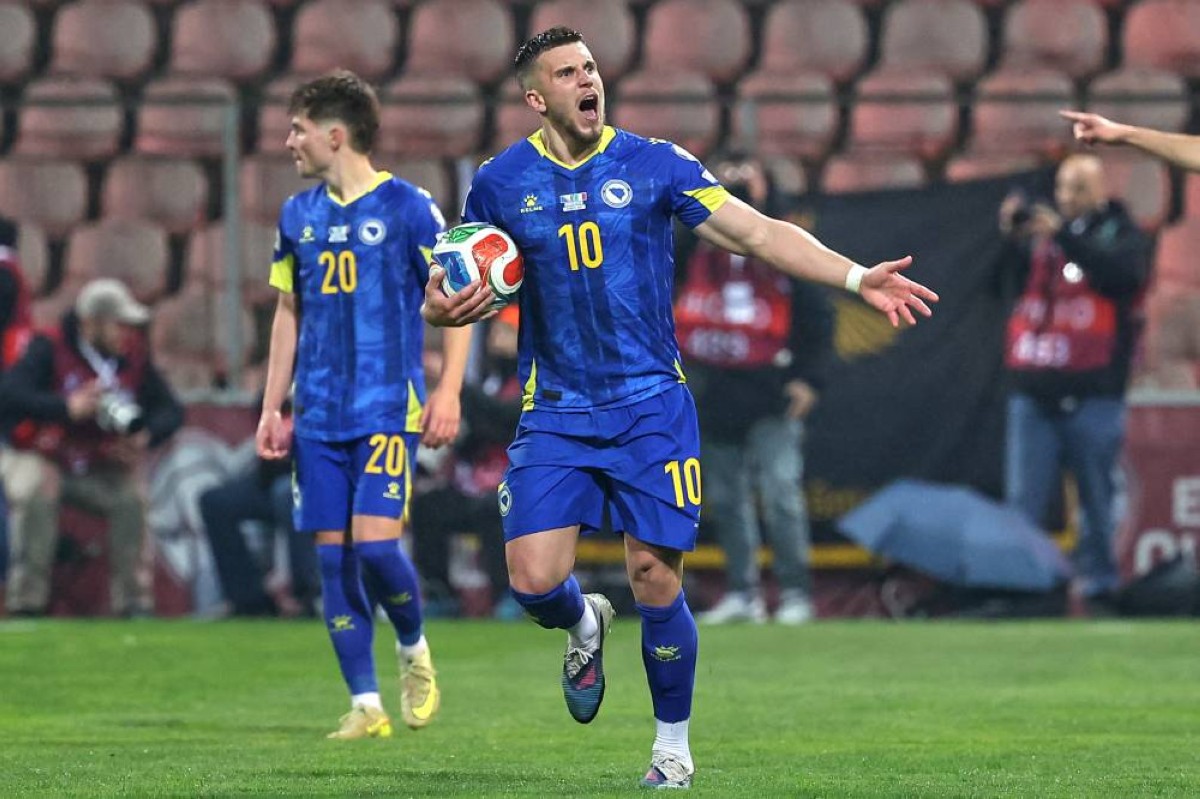 مهاجم البوسنة ينفق 300 ألف يورو احتفالاً ببلوغ المونديال
