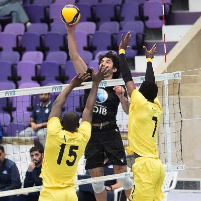 4 قمم تشعل افتتاحية سوبر الطائرة