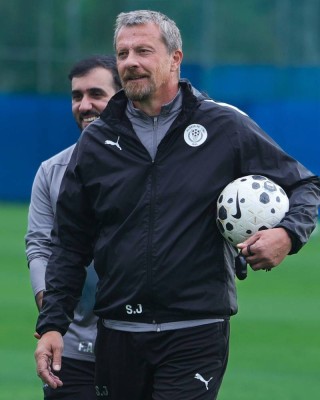 يوكانوفيتش ينتقد غياب «عقلية الفوز» لدى النصر