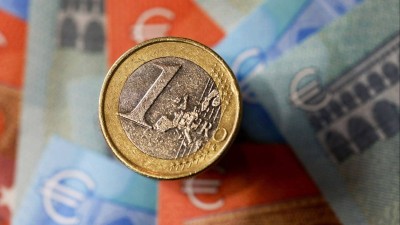 اليورو حل ممكن للتعامل مع معضلة «دولارنا.. مشكلتكم»