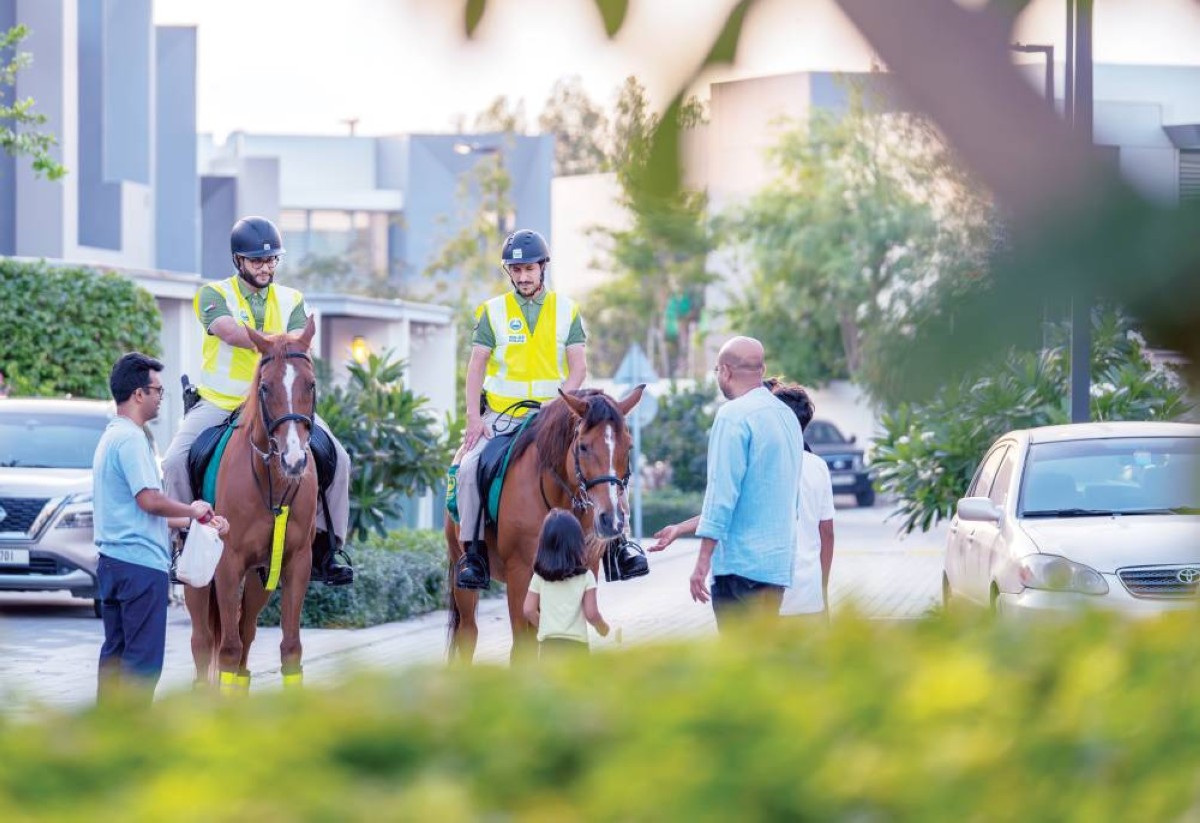 «شرطة الخيالة» جزء أساسي من منظومة عمل الدوريات الأمنية على مستوى الإمارة