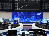أسهم أوروبا ترتفع قليلاً مع ترقب الأسواق لمحادثات أمريكا وإيران