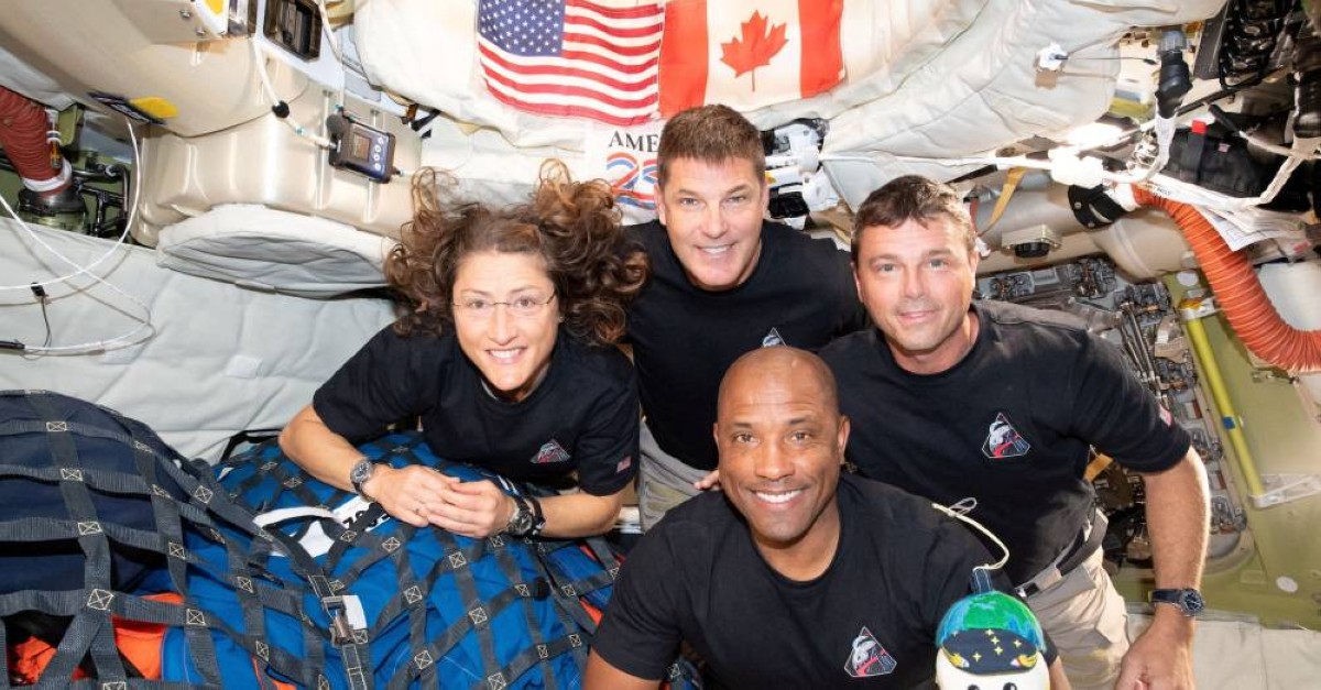 لم تغادر الأرض مطلقاً.. نظرية مؤامرة جديدة تضرب أرتيميس 2