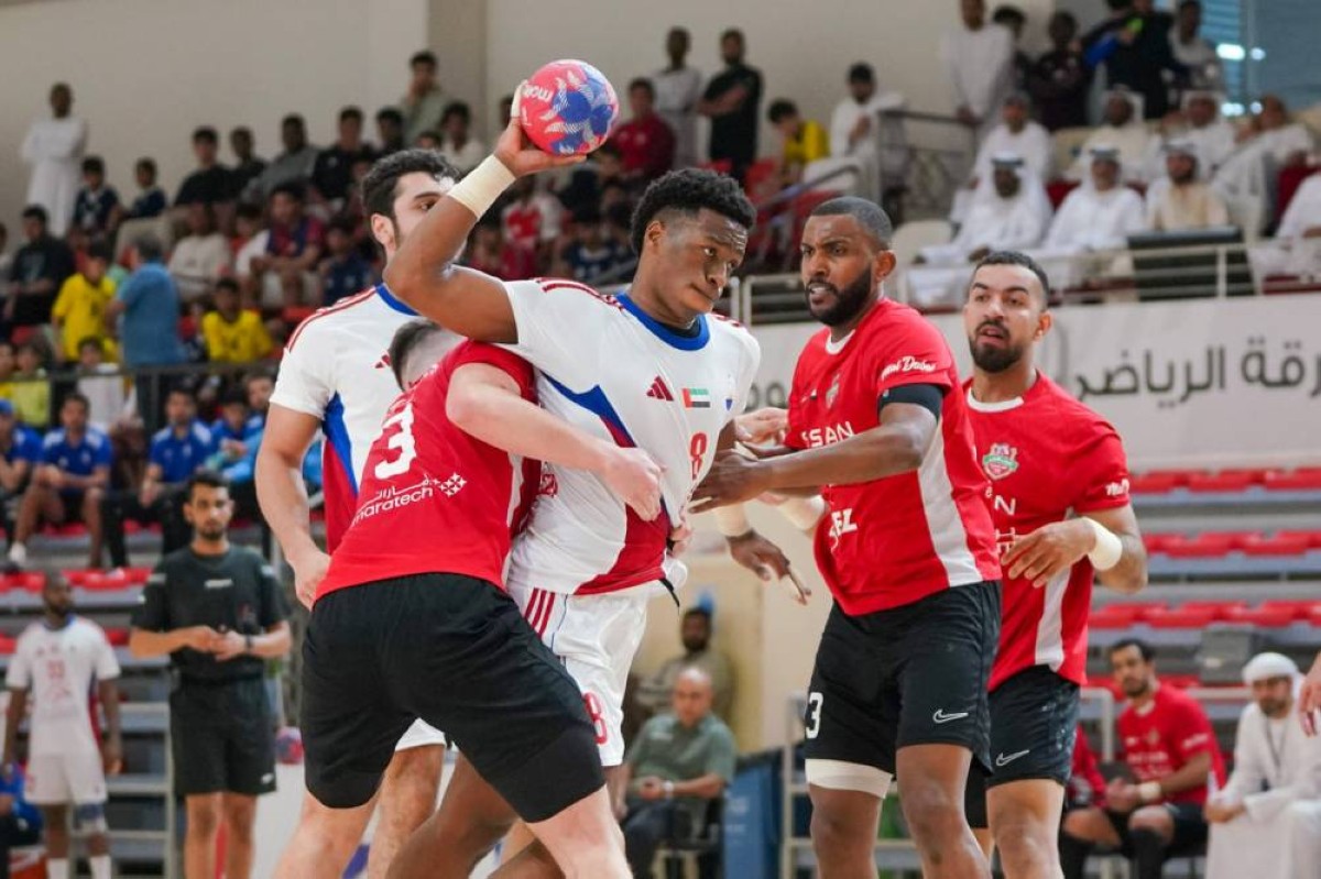 الشارقة يحسم اللقب مبكراً... وصراع مشتعل على منصة دوري رجال اليد