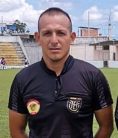 مقتل حكم بالرصاص في أرض الملعب يهز عالم كرة القدم