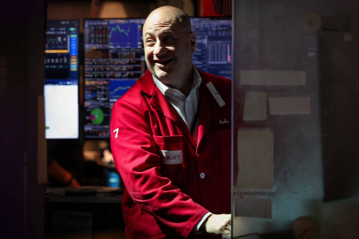 «فتح هرمز» يحلق بمؤشرات الأسهم الأمريكية والأوروبية