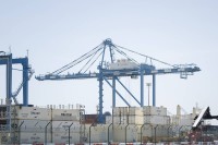 ميناء الفجيرة.. مركز استراتيجي يعزز ريادة الإمارات في سوق الطاقة العالمي