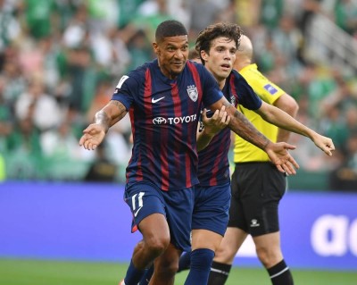 إصابة خطيرة للاعب جوهور الماليزي بدوري أبطال آسيا ( فيديو)