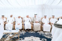 سعود بن صقر يقدّم واجب العزاء في وفاة نجيب حسن الزعابي