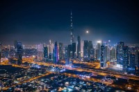 دبي ترسّخ مكانتها مركزاً رائداً للابتكار الرقمي وتوسّع الشركات التكنولوجية