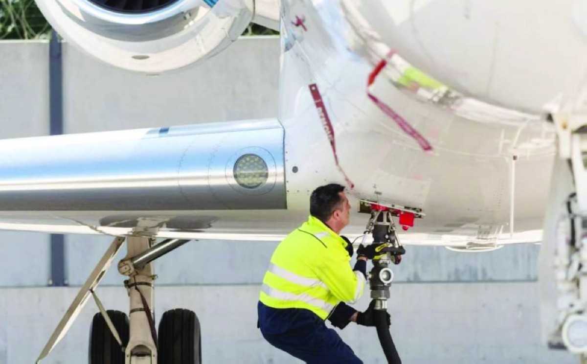 الاتحاد الأوروبي يدرس تدابير جديدة لتفادي نقص وقود الطائرات