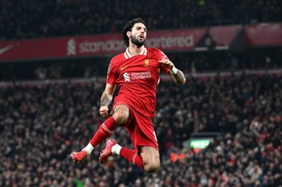 المجري دومينيك سوبوسلاي، لاعب وسط ليفربول
