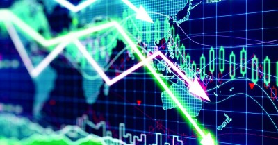 ما أبرز العوامل التي يمكن أن تفضي إلى أزمة مالية عالمية جديدة؟