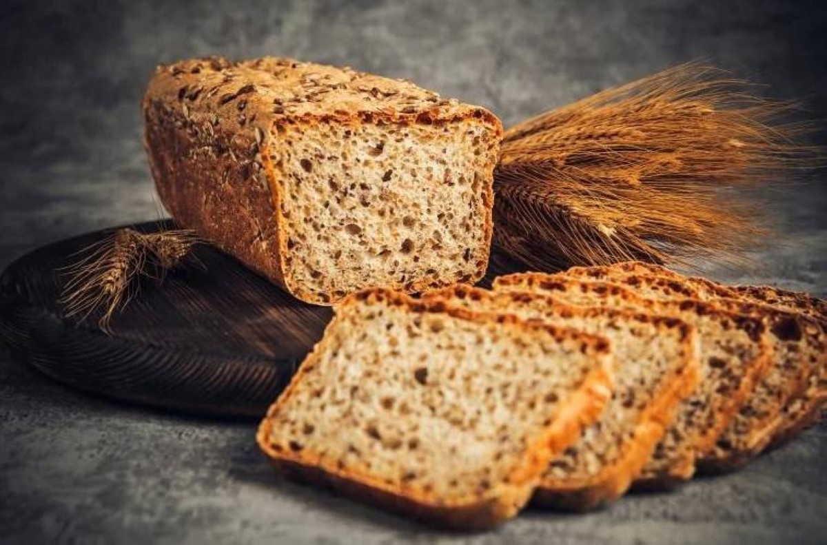 ثورة في صناعة الخبز.. كيف تتحول قشور الفاكهة إلى قيمة غذائية؟