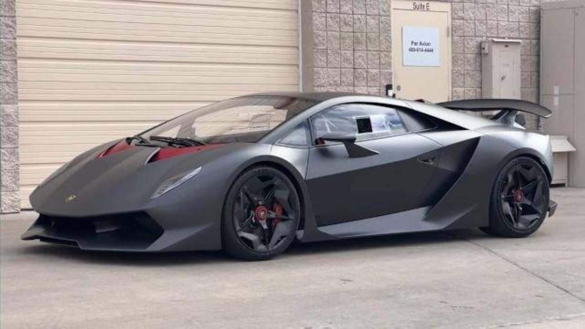 "لوسي" بـ 647 ألف دولار