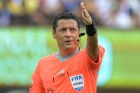 أحد حكام الليغا