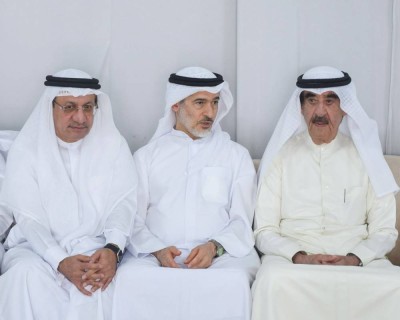 حاكم أم القيوين يعزي في وفاة سلطان بن خليفة الحبتور