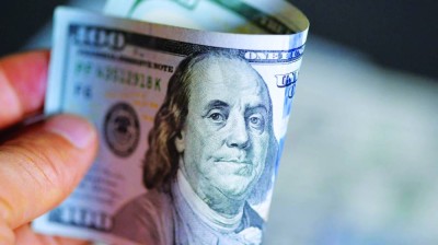 هل تدفع آمال السلام في الشرق الأوسط الدولار إلى التخلي عن مكاسبه؟