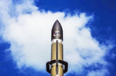 قمر اصطناعي قابل للطي مستوحى من فن ياباني