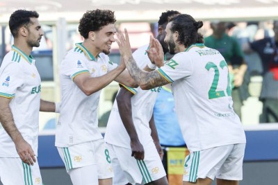 المغربي العيناوي يقود روما للثأر من بولونيا في الدوري الإيطالي