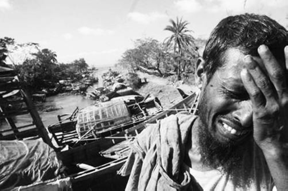 1991 138 ألف قتيل بإعصار في شيتاغونغ جنوب غرب بنغلاديش.
