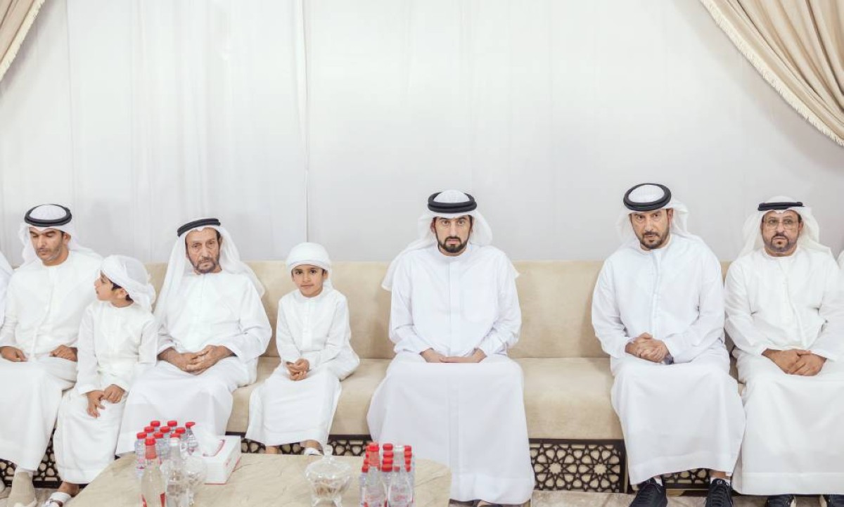 أحمد بن محمد خلال تقديمه واجب العزاء