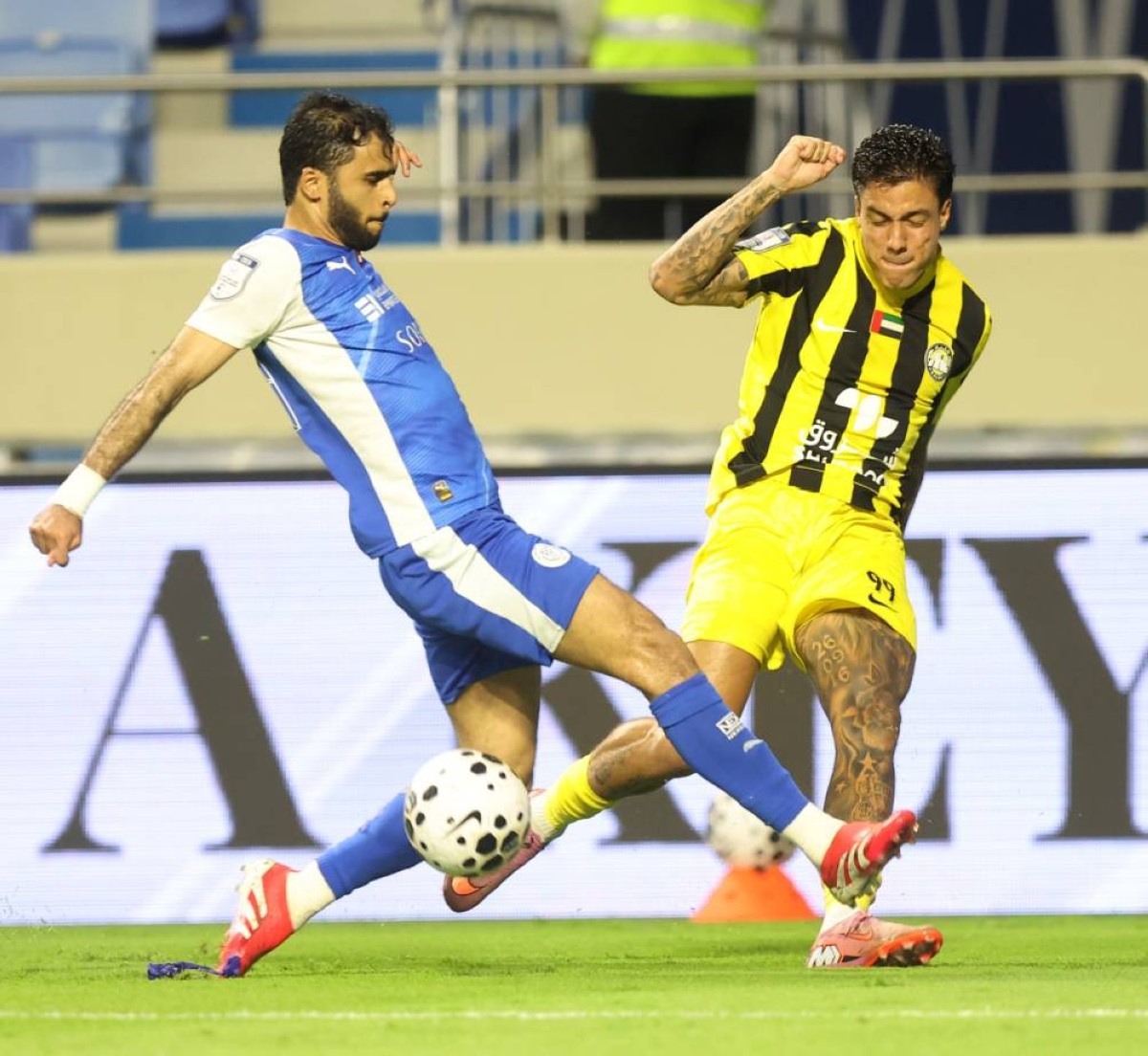 النصر يختتم مبارياته على أرضه بالفوز على كلباء