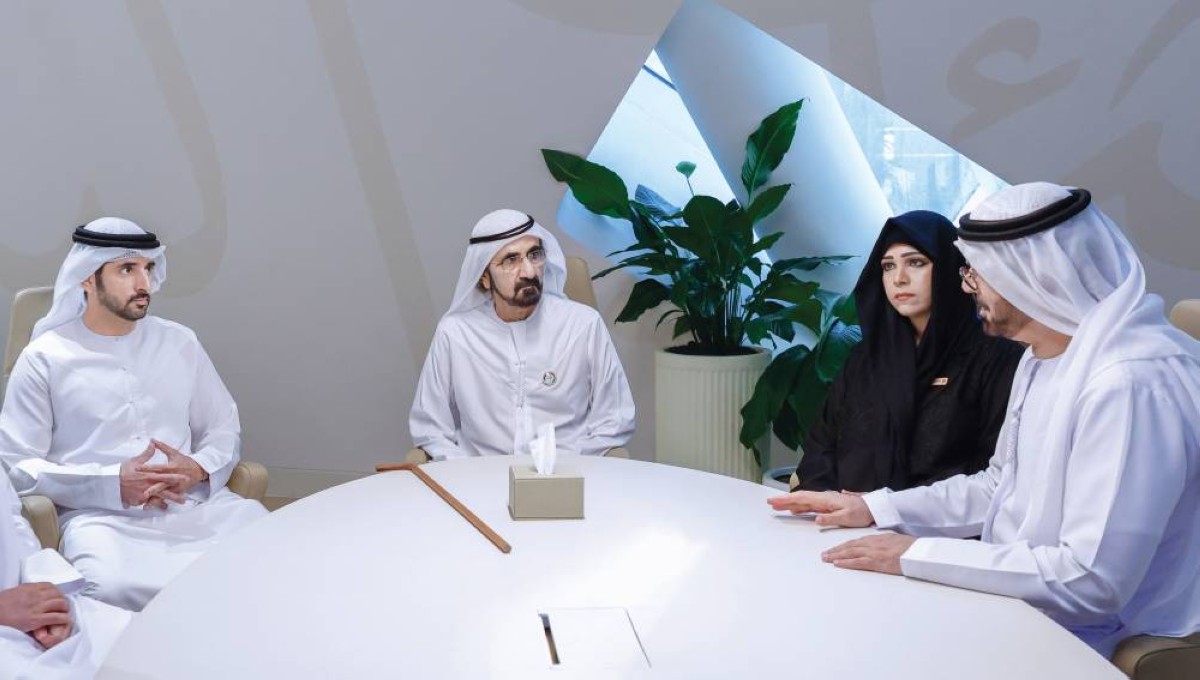 محمد بن راشد يطلع على مستجدات المنظومة الجديدة بحضور حمدان بن محمد ولطيفة بنت محمد ومحمد القرقاوي