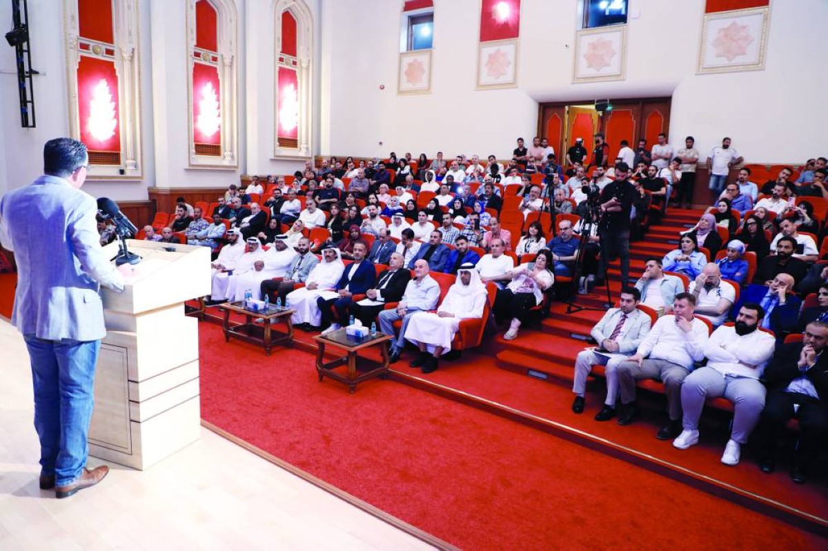 بيت الشعر بالشارقة يصدح بقصائد تلامس الإنسان والحياة