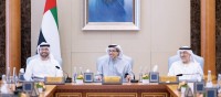منصور بن زايد مترئساً اجتماع المجلس بحضور محمد القرقاوي وعبدالرحمن العويس