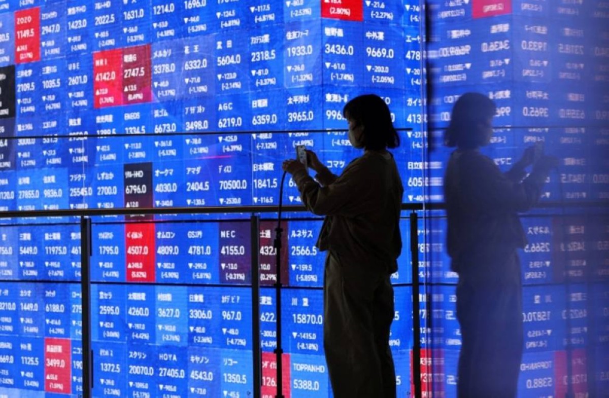 تراجع المؤشرات اليابانية بضغط جني أرباح شركات التكنولوجيا