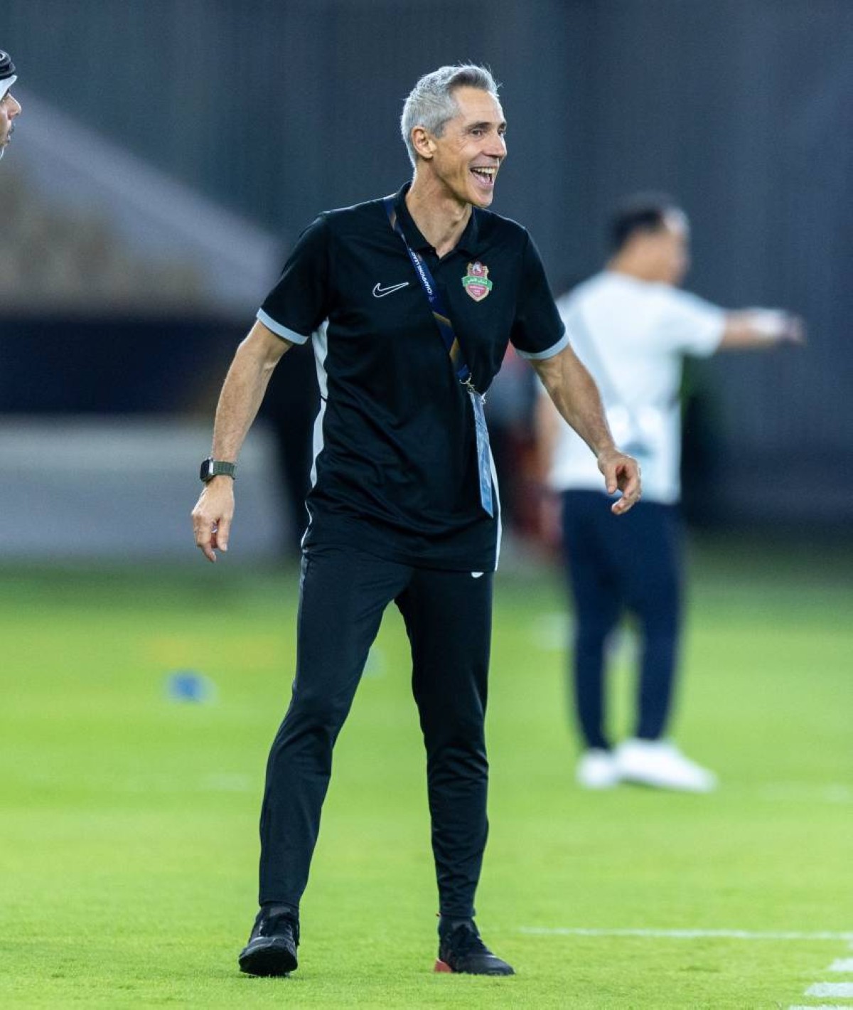 باولو سوزا: عوامل كثيرة وراء موسم شباب الأهلي الصفري