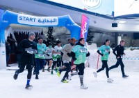 أكثر من 1000 عداء وعداءة من 79 جنسية يشاركون في سباق دبي للجري الثلجي