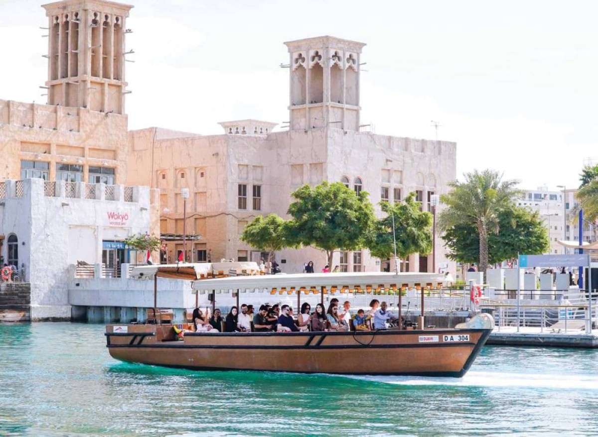النقل البحري في دبي بالذكاء الاصطناعي اعتباراً من يوليو