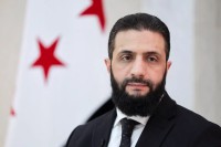 تصريحات الأب تثير أزمة .. أحمد الشرع يعتذر عن تصريحات والده في حق "دير الزور"