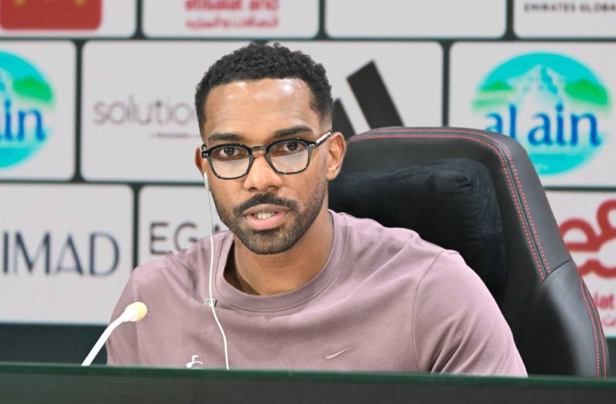 خالد عيسى، حارس مرمى وقائد فريق العين