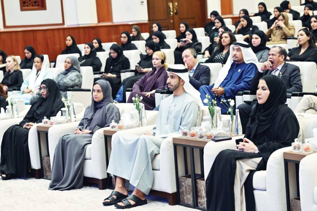 شخبوط بن نهيان ونورة خليفة السويدي وجانب من حضور المؤتمر