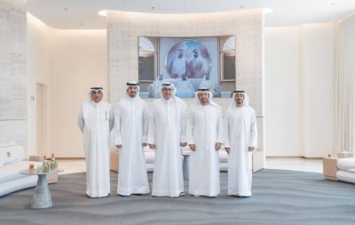 جمارك دبي تبحث التعاون التجاري والبحري مع الكويت