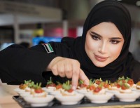أطباق ميرة النقبي حافلة بالقصص الثقافية