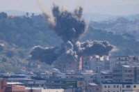 غارات إسرائيلية على جنوب لبنان تقتل وتصيب 22 شخصاً