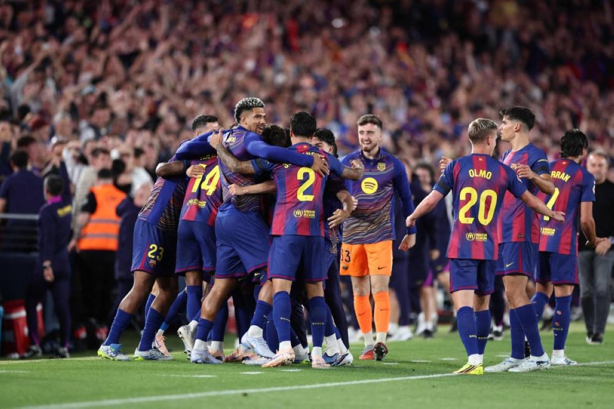 15 برشلونة يهدون أجواء مونديال 2026
