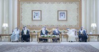 الحكام يؤدون صلاة العيد ويستقبلون المهنئين بالعيد
