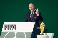 «فيفا» يواجه دعاوى قضائية واتهامات «تضخم غير قانوني» للأسعار قبل المونديال
