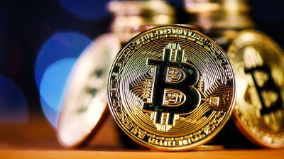 نزوح 2.8 مليار دولار من صناديق بتكوين الأمريكية في 9 أيام