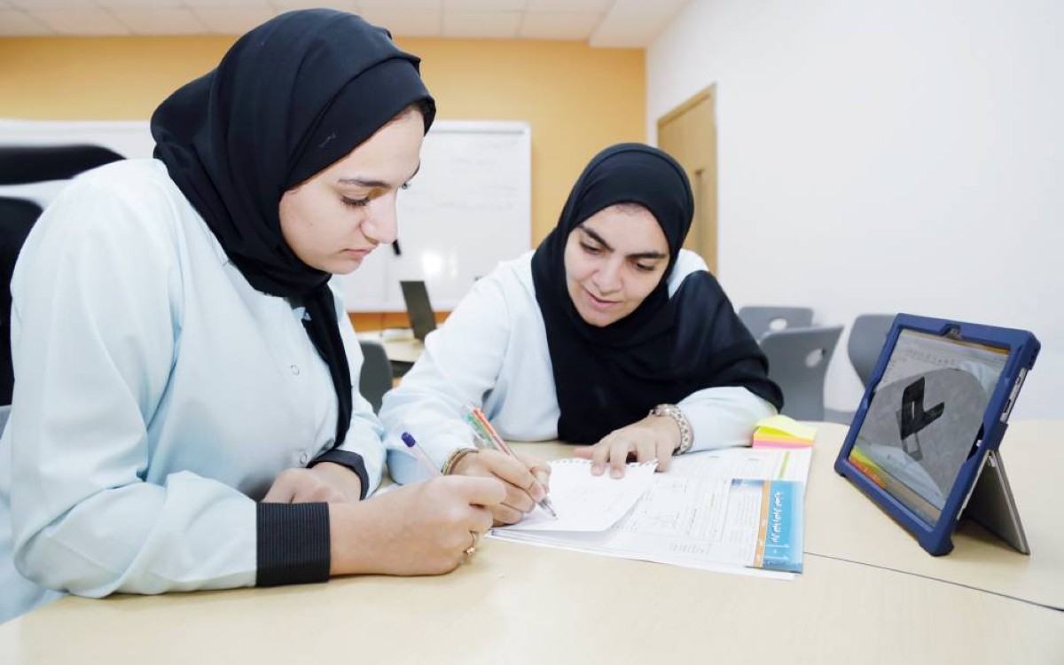 البرنامج يرفع جاهزية الطلبة للاختبارات النهائية