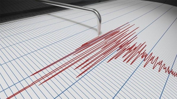 زلزال قوته 6.1 درجات يضرب قبالة ساحل إيطاليا