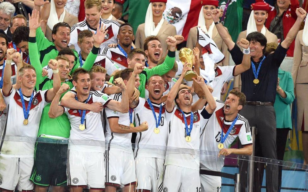 صراع القمة بين البرازيل وألمانيا