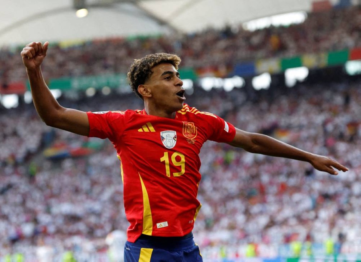 Spain's coach anticipates Yamal for early World Cup game